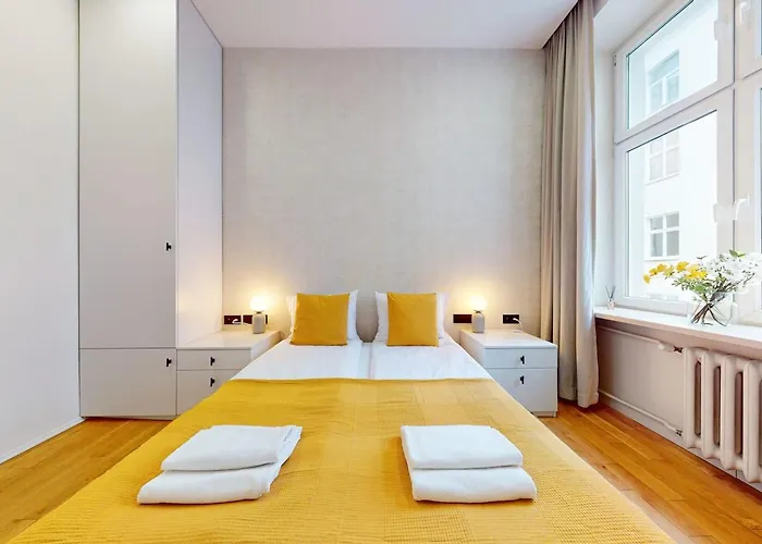 Lumiere Center Hoza *