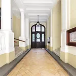 Lumiere Center Hoza